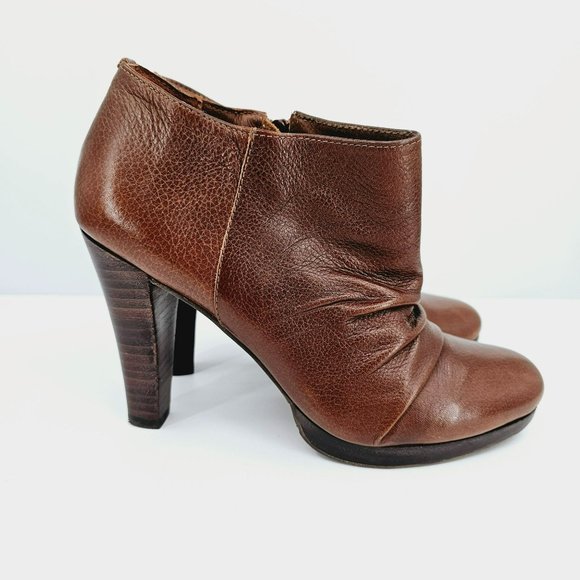Matisse Ellie Heeled Ankle Booties 6 Brown Leather Side Zip Folded Slouch Front - Picture 6 of 13